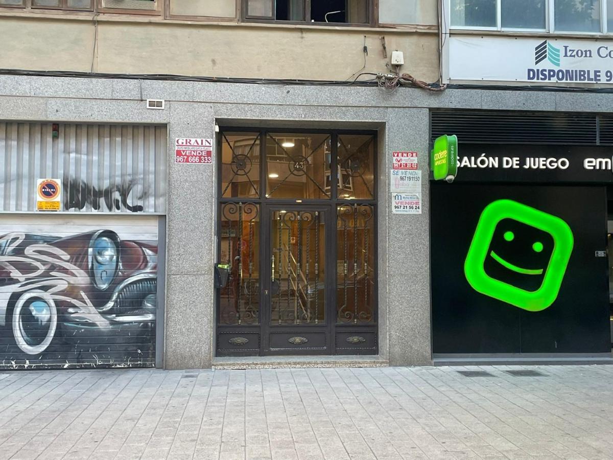 Apartamento Mani En Avenida Espana Con Terraza อัลบาเซเต ภายนอก รูปภาพ